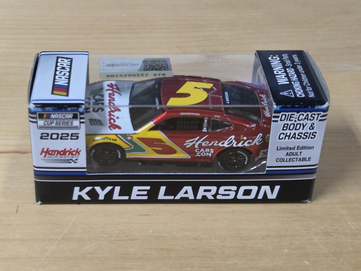 2025 #5 Kyle Larson 2024 Darlington Throwback Candy Finish 1/64