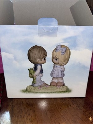 New In Box Precious Moments 2013 Collectors' Club  You Make Me Hoppy   PM25
