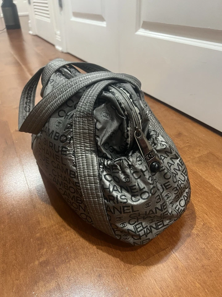 Auth CHANEL 31 RUE CAMBON Graphic Silver Nylon Tote Bag Purse Duffle Gym Bag - Image 4 of 4