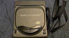Vintage Realistic CD-3250 Portable CD Player 1991 Powers On Parts Repair