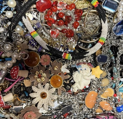 Huge 19 Pound Vintage to Now Costume Jewelry Good Use Wear Sell Craft Lot# GB24