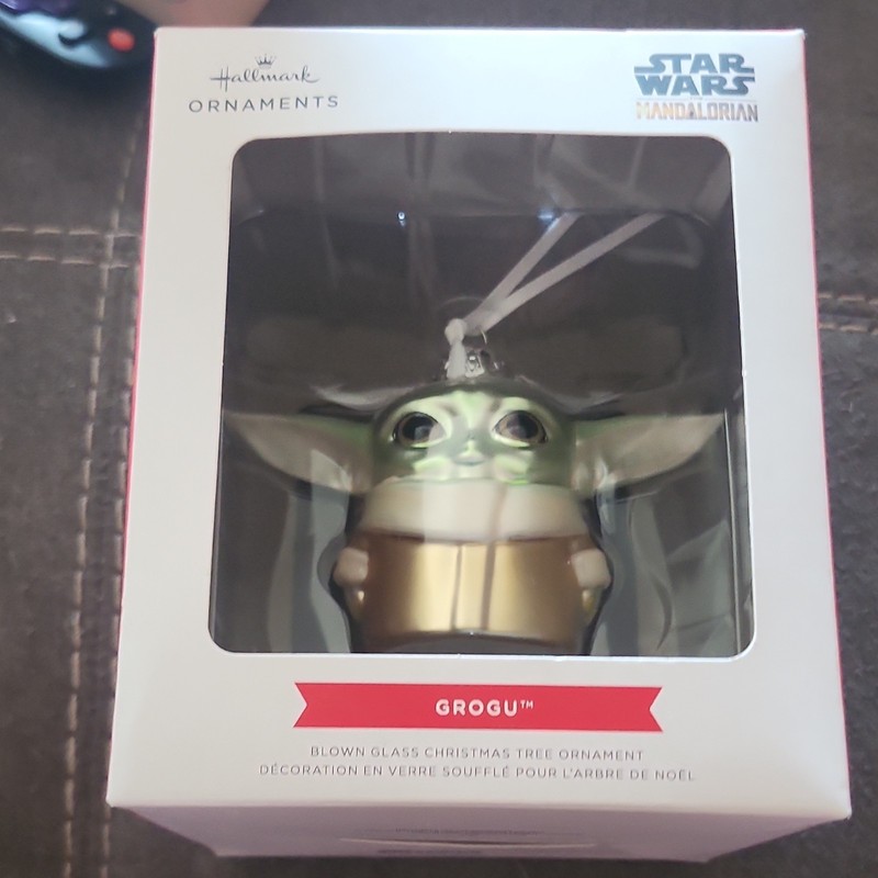 Hallmark Star Wars Mandalorian Grogu Glass Hanging Christmas Tree Ornament