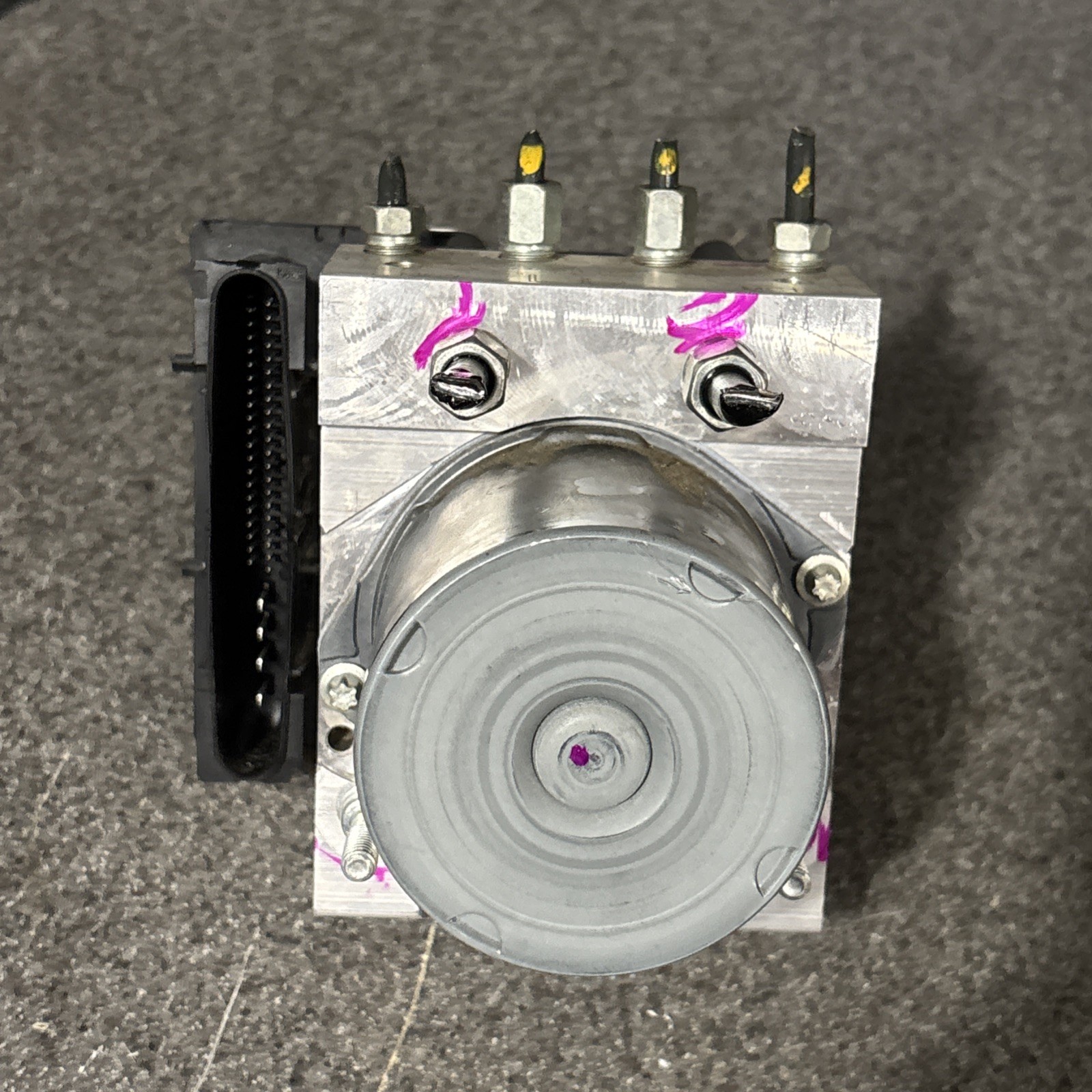 🛑 2012 Infiniti FX35 ABS Anti Lock Brake Pump Module OEM RWD