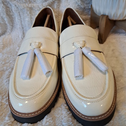 New Franco Sarto Carolynn Loafers Patent Cream Tassles Lug Soles Chunky Sz 9.5 - Picture 5 of 14