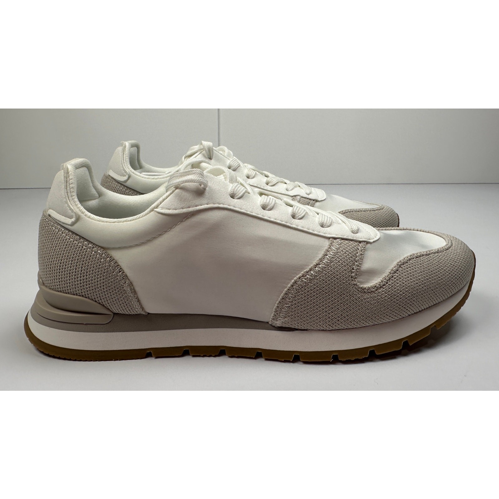 VIVAIA Unisex Allegro Satin Luxe Sneakers White Size W9 M7.5 NIB #08S image 6