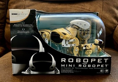 ROBONETICS ROBOPET AND MINI ROBOPET YELLOW VNTG NIB WowWee l k