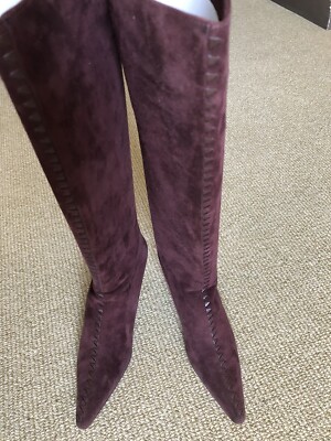 Preowned Bottega Veneta,Authentic, Ladies boots,Size37,Col.Wine.Made in Italy.
