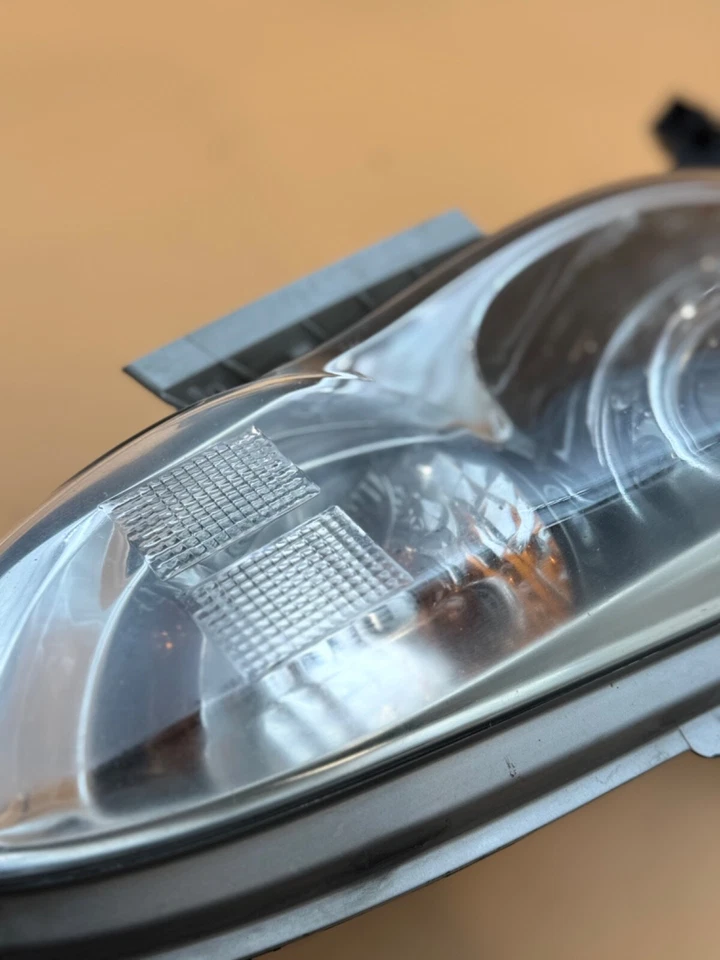 Infiniti JX35 QX60 Right Passenger Side RH Xenon HID Headlight 2013-2015 OEM - Image 4 of 4