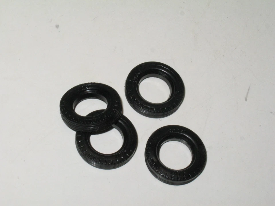 C35 CORGI, 4X Engraved Tires "Corgi" Truck After 65... 20/12 - Image 3 of 4