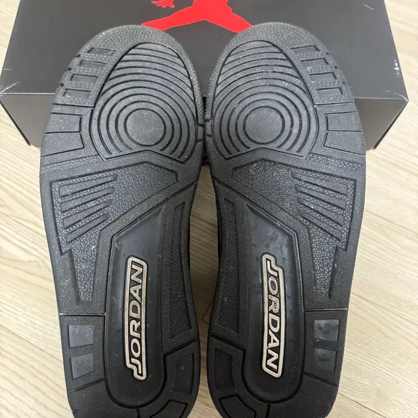 Nike Air Jordan 3 Retro Black Cat 2025 - Size 285 thumbnail 5