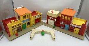 Fisher Price Little People Le Village Jouet Vintage 70
