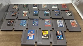 Original Nintendo NES Console Bundle Lot w/ 21 Games  Controllers Manuals Tested