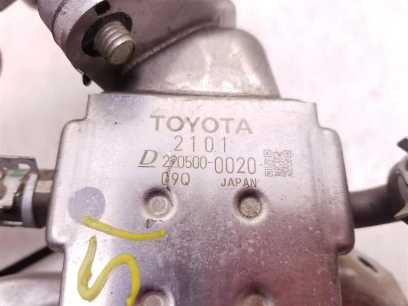 Toyota Prius C 2013 dos 1,5 L tracción delantera con válvula EGR  Foto 3 de 4