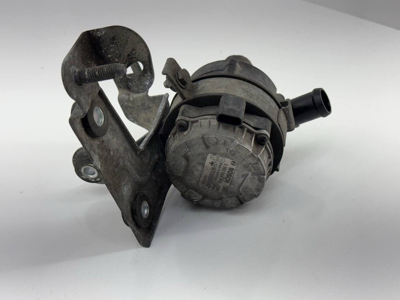 2017 - 2020 MASERATI LEVANTE 3.0L ENGINE COOLANT AUXILIARY WATER PUMP  430