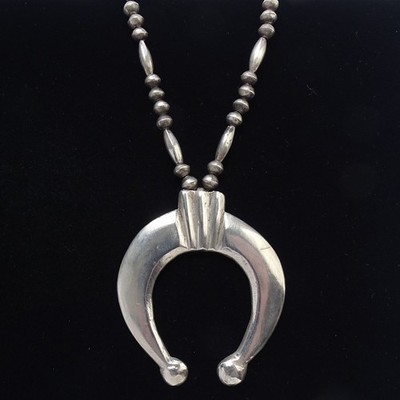 Navajo Native American Lg Sand Cast Sterling Naja Squash Pendant Necklace 25 in