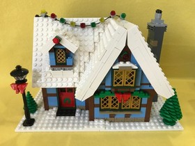 Lego Creator Expert 2012 Winter Village Cottage #10229 Displayed, Please Read