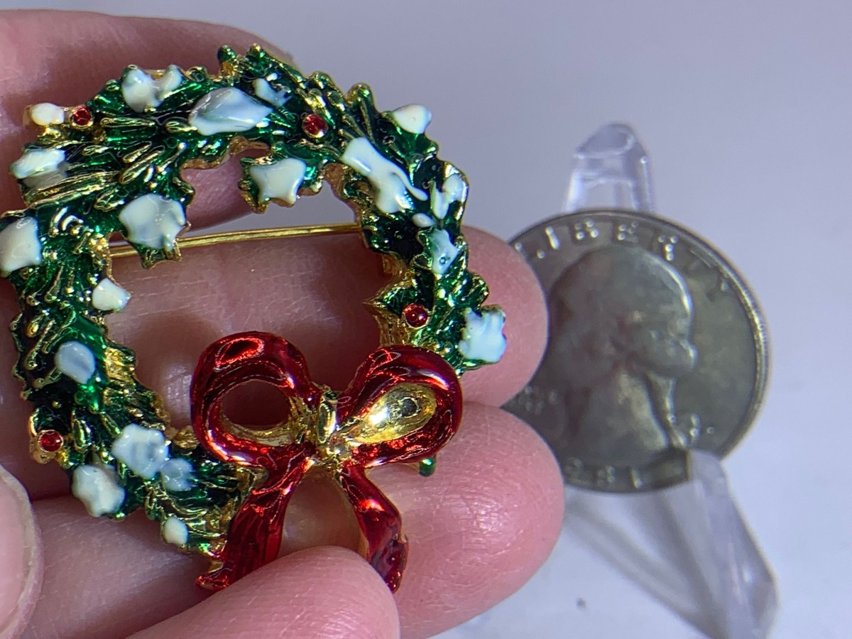 Christmas Wreath Red White Green Enamel Rhinestones Vintage Gold