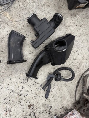 HOLDEN COMMODORE VF SS 6.2L LS3 COLD AIR INTAKE OEM PIPE INTAKE KIT COMPLETE