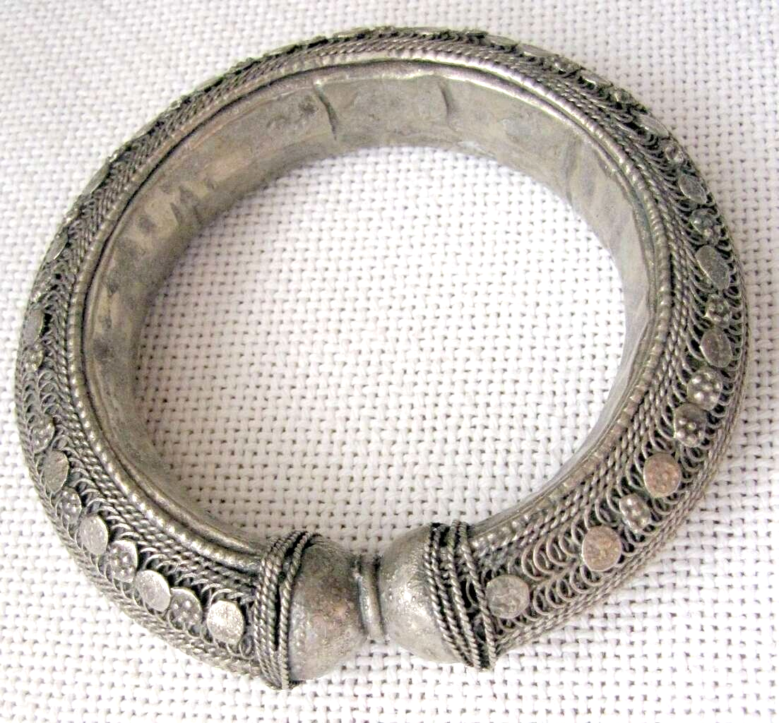 Indo-Persian antique tribal filigree silver bangle bracelet
