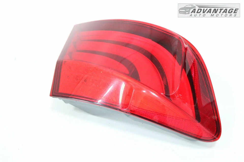 BMW 535I F10 2011-2013 LUZ TRASERA IZQUIERDA EXTERIOR FRENO LÁMPARA OEM Foto 3 de 4