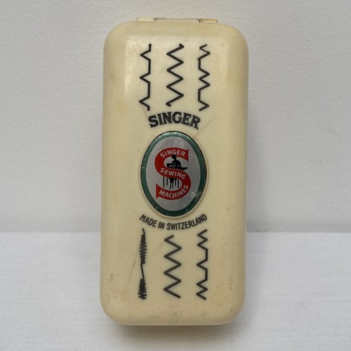 Vintage Singer sewing machine Swiss zigzag attachment 160991 - Picture 2 of 11