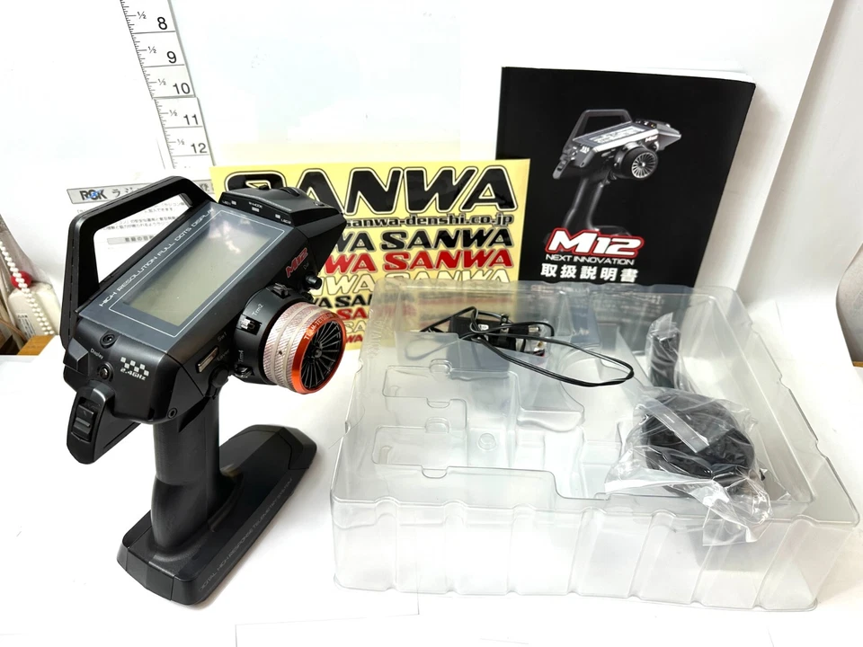 Sanwa M12 RX-472 EP Set Digital Radio Transmitter Receiver with Dedicated Case - Image 2 of 4
