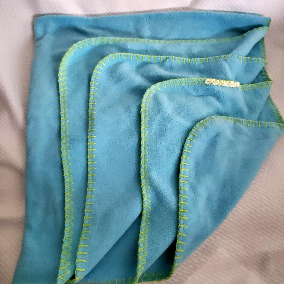 IKEA Azul Polar CAR CAMIÓN Bebé Niño Manta Costuras Verdes 35x35 Suave Foto 3 de 4