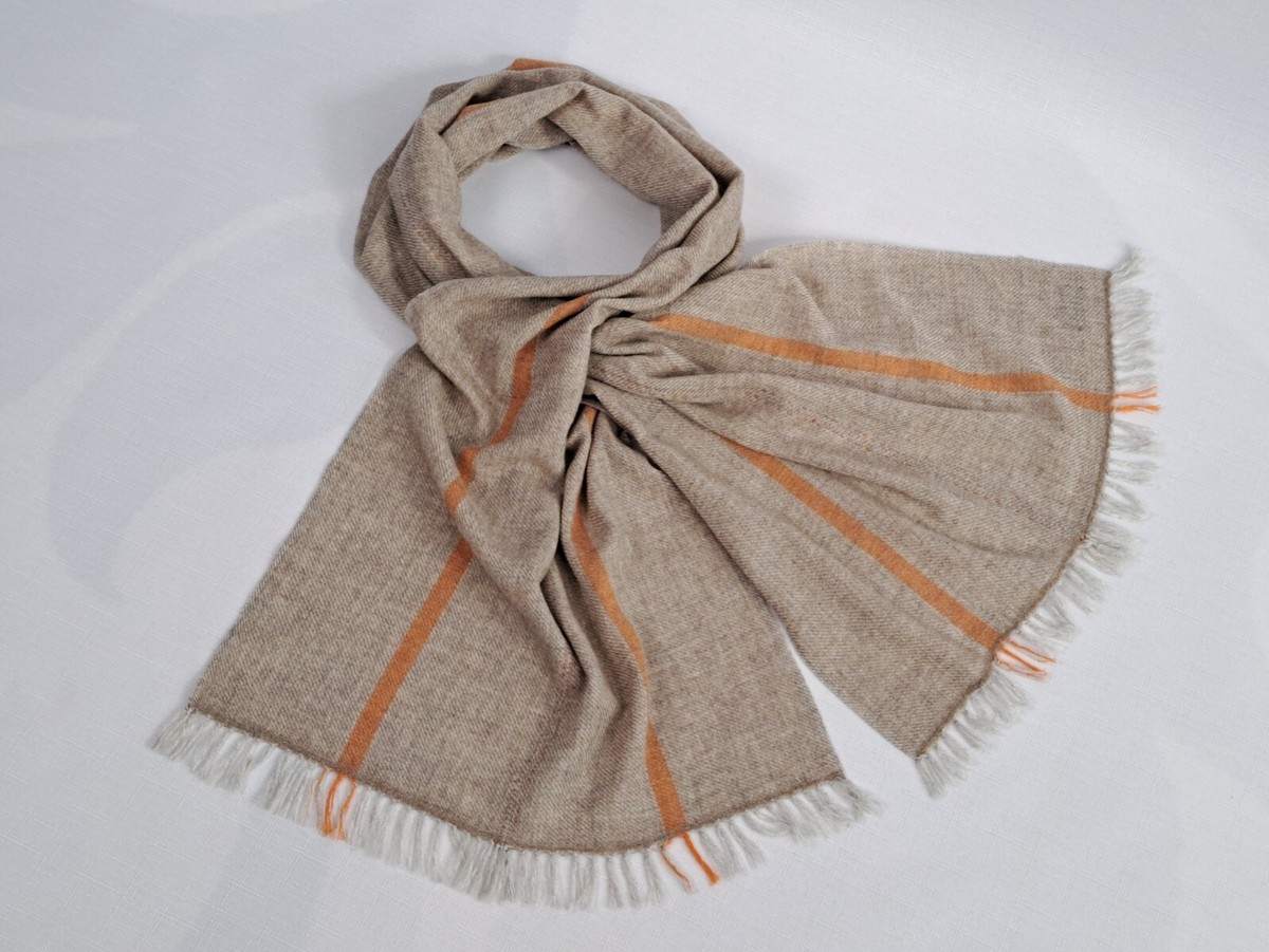 PURESt 'The Finest Cashmere' exclusive cashmere scarf. View 4