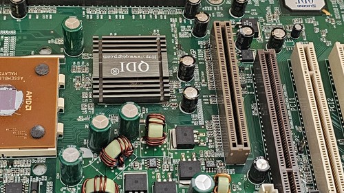 Retro / Vintage QDI KuDoz 7E/333 Motherboard socket 462 with CPU AMD AX2000DMT3C - Picture 18 of 24