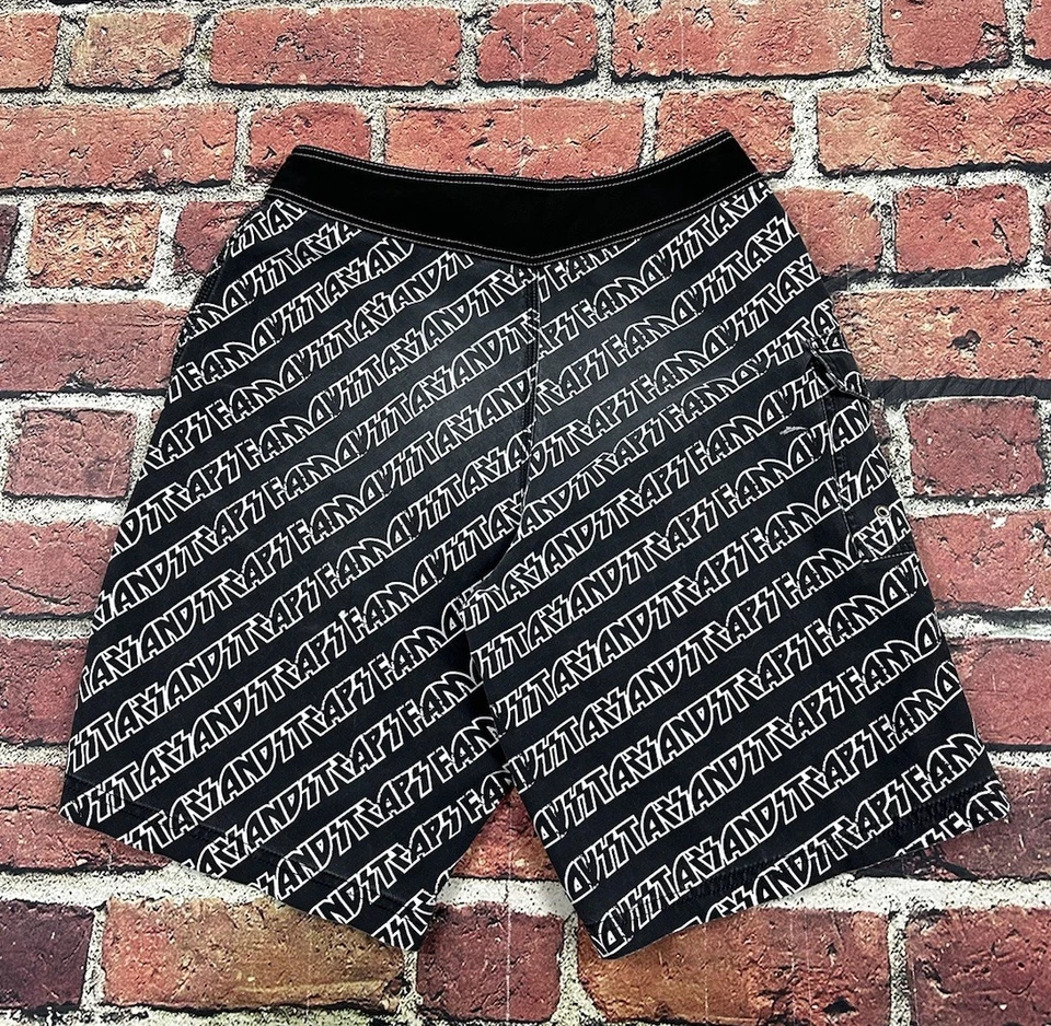 Винтажные мужские шорты с принтом Famous Stars and Straps AOP Y2K 32 - Изображение 2 из 4