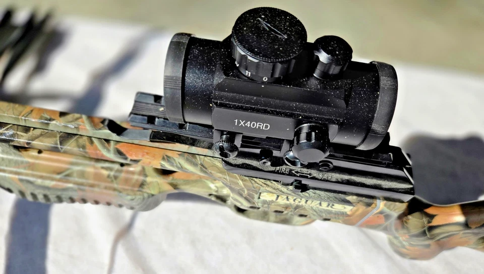 Jaguar 175 lb Camo Crossbow w/ Red Dot Scope & Arrows – Reliable Hunting Setup - Image 3 of 4