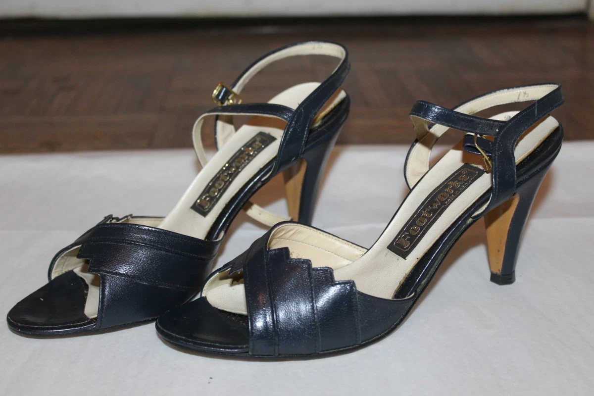 70s/80s Corelli blue leather sandals, size 6.5M womens navy blue slingback heels Vintage Pointy Toe - Etsy main image 4