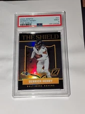 💥2024 Panini Zenith Derrick Henry The Shield SSP PSA 9 Case Hit #21 Ravens
