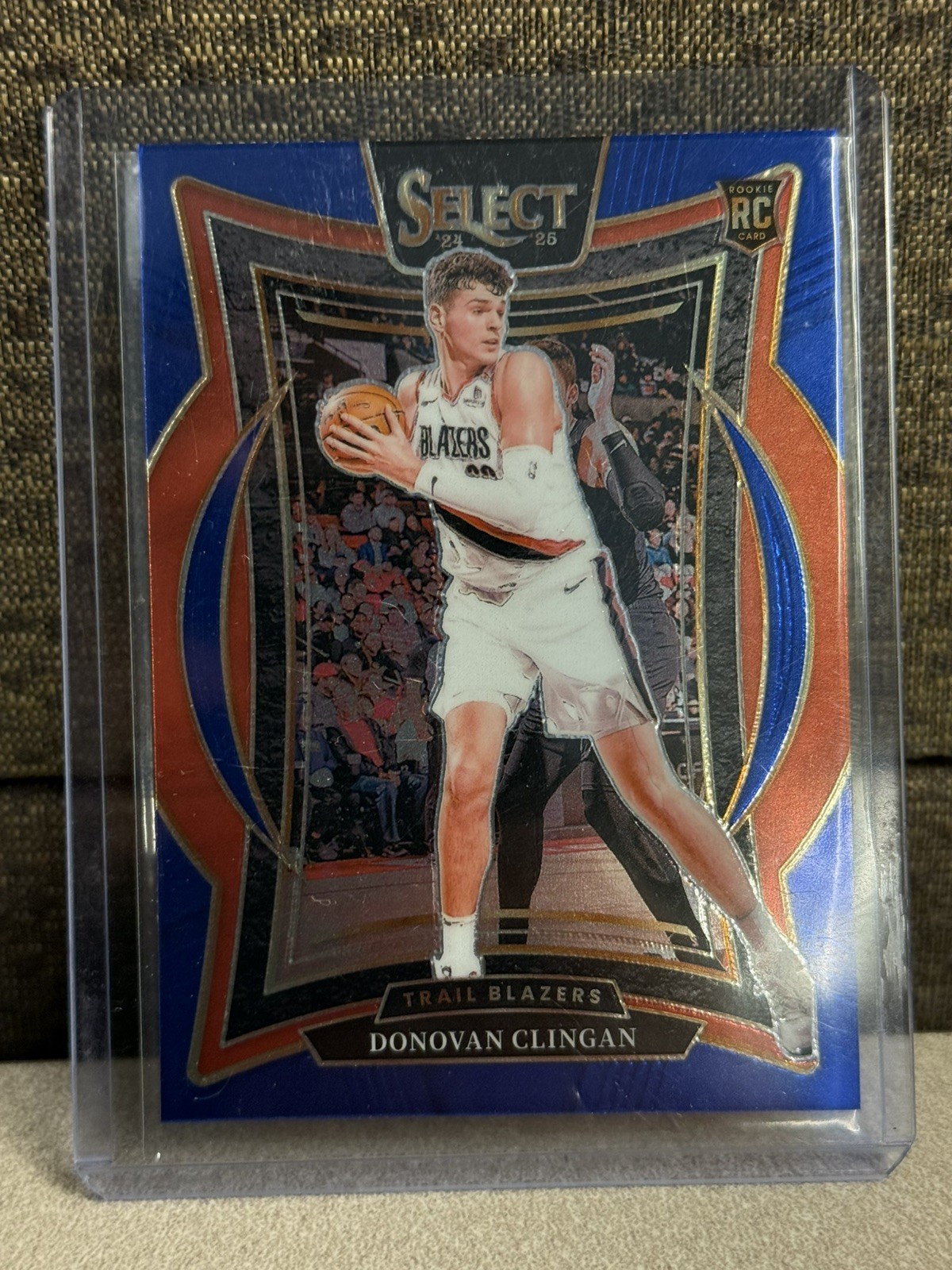 2024-25 Panini-Select - Donovan Clingan #69 (RC) - Blue Retail
