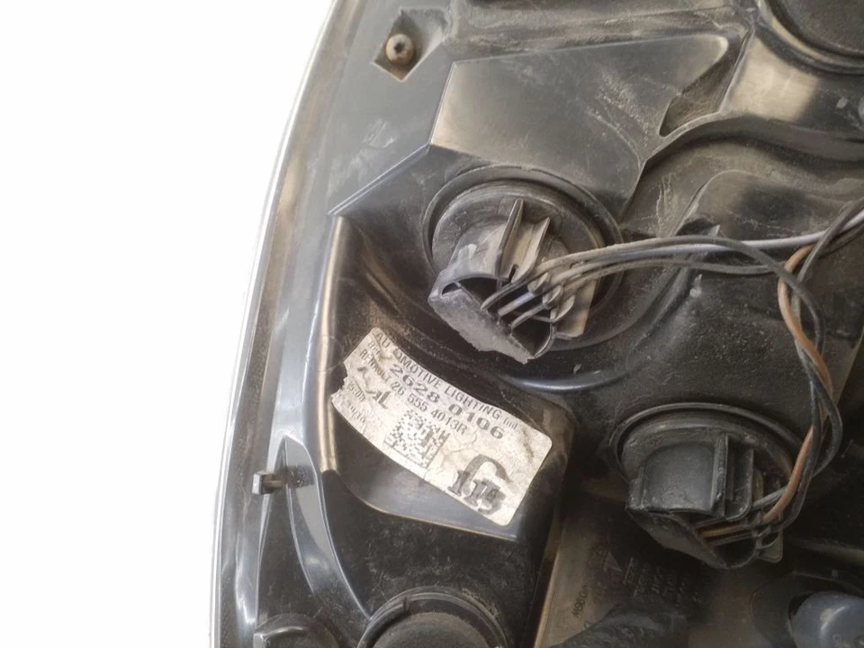 Piloto trasero izquierdo renault zoe 2020 26280106 bos120819 Foto 4 de 4