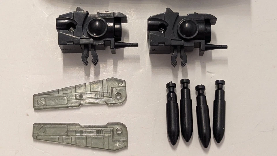 Vintage G1 Transformers Wheeljack 1984 Complete - Image 2 of 4