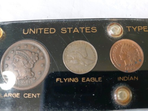 U.S. Type Cents In Capital Plastic Case. 5 Coins. - Picture 5 of 8