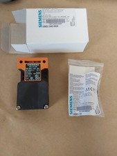 SIEMENS 3SE2 243-0XX INTERLOCK  SWITCH & INTERLOCK KEY 3SX3 218