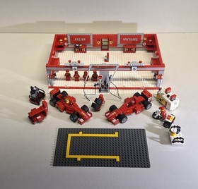Lego 8144 Racers Ferrari 248 F1 team (Schumacher Edition ) Complete