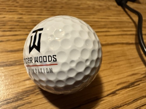 2015 Nike RZN Black Tiger Woods Foundation Logo Golf Ball. Rare - Picture 2 of 6