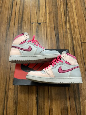 Size 9 - Nike Jordan 1 High OG Defiant SB NYC To Paris Light Size 9 - Nike Jordan 1 High OG Defiant SB NYC To Paris Light