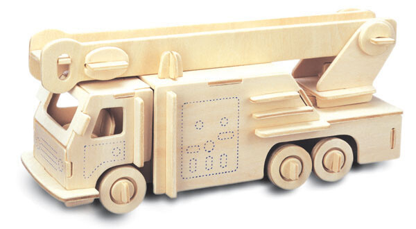 Quay Fire Engine Woodcraft Construction Kit FSC