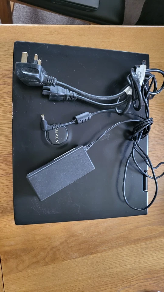 Advent 7086 Retro Laptop 14,1" Intel Celeron M Working.  - Image 3 of 4