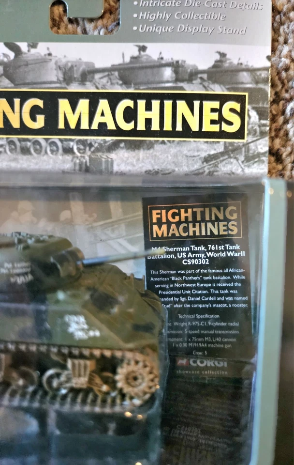 Corgi Fighting Machines 761st Tank Batta U.S. Army WWII M4 SHERMAN TANK CS90302 - Image 3 of 4
