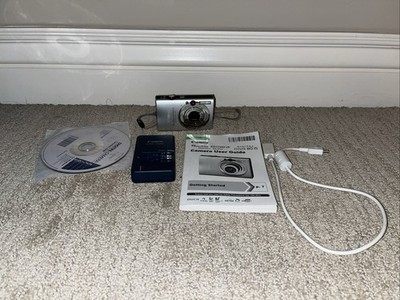 Canon PowerShot SD1100 IS ELPH / PC1271 8.0MP 3x Digital Camera Silver