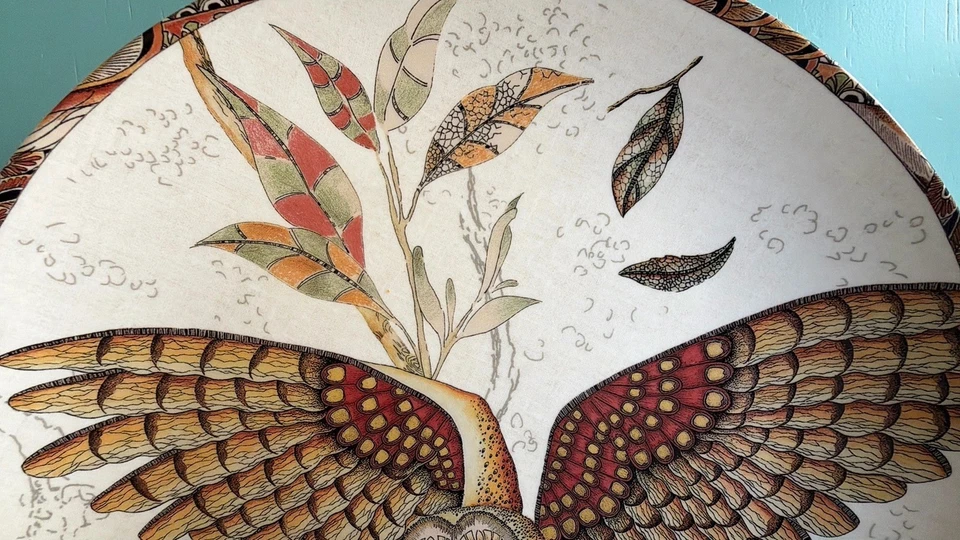 Authentic RARE -PIECE TO FIND -William Sonoma porcelain Owl Serving Medium Plate - Image 4 of 4