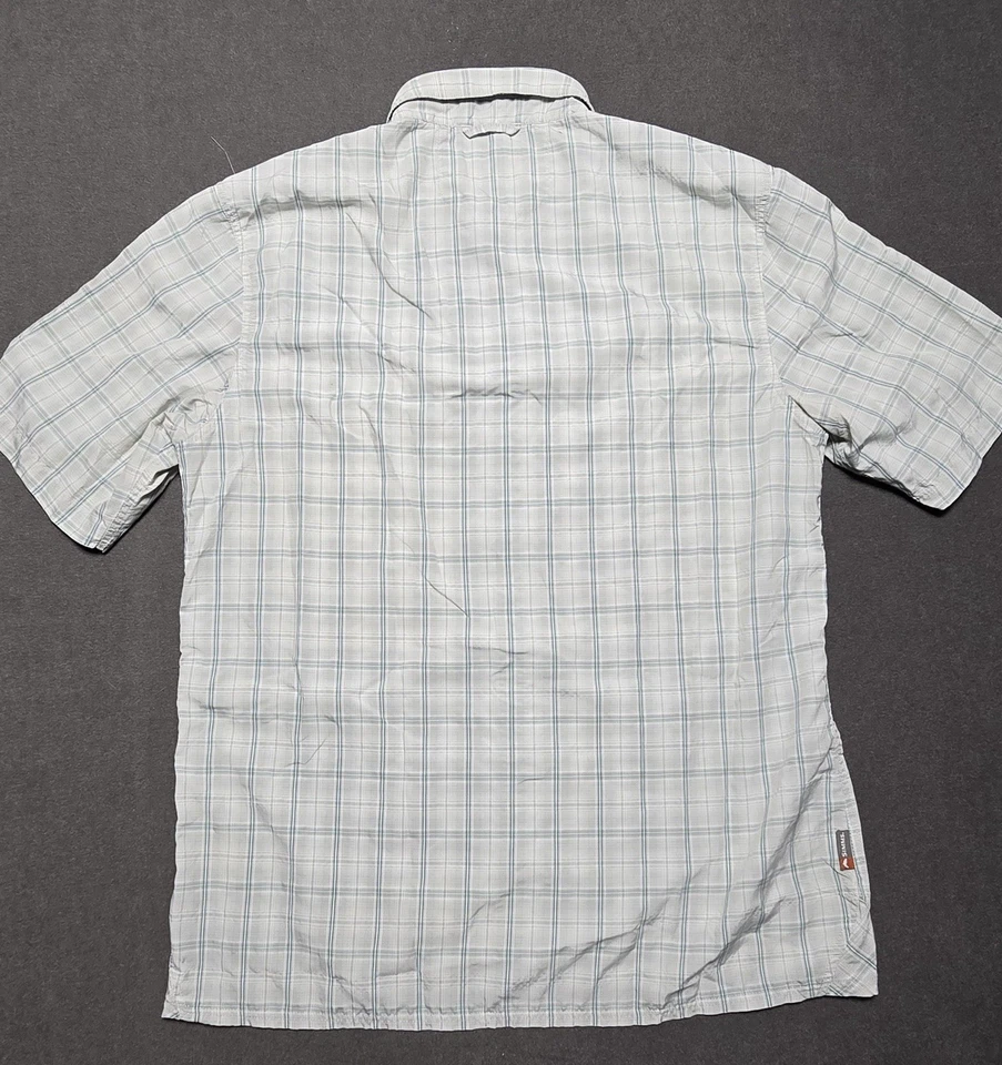 Simms Short Sleeve Casual Button-Down Shirt With Zipper Pockets Mens Size Medium - Image 4 of 4