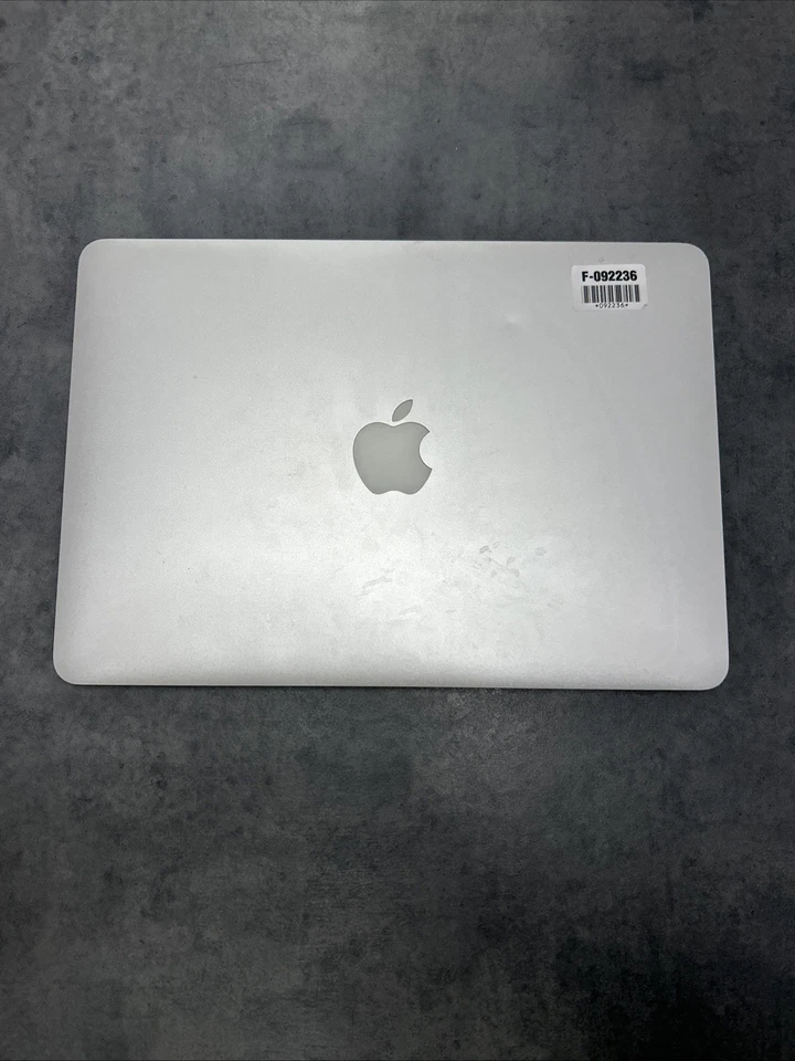 Apple MacBook Pro Retina 13" Early 2015 8GB i5-5257U CPU 2.70GHz 256GB Silver - Image 4 of 4