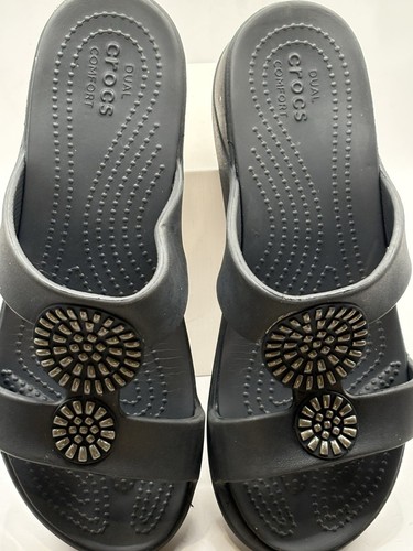 CQ3 Crocs Monterey Damen-Sandalen Strass schwarz Slide Keilabsatz offene Zehenpartie Größe 8
