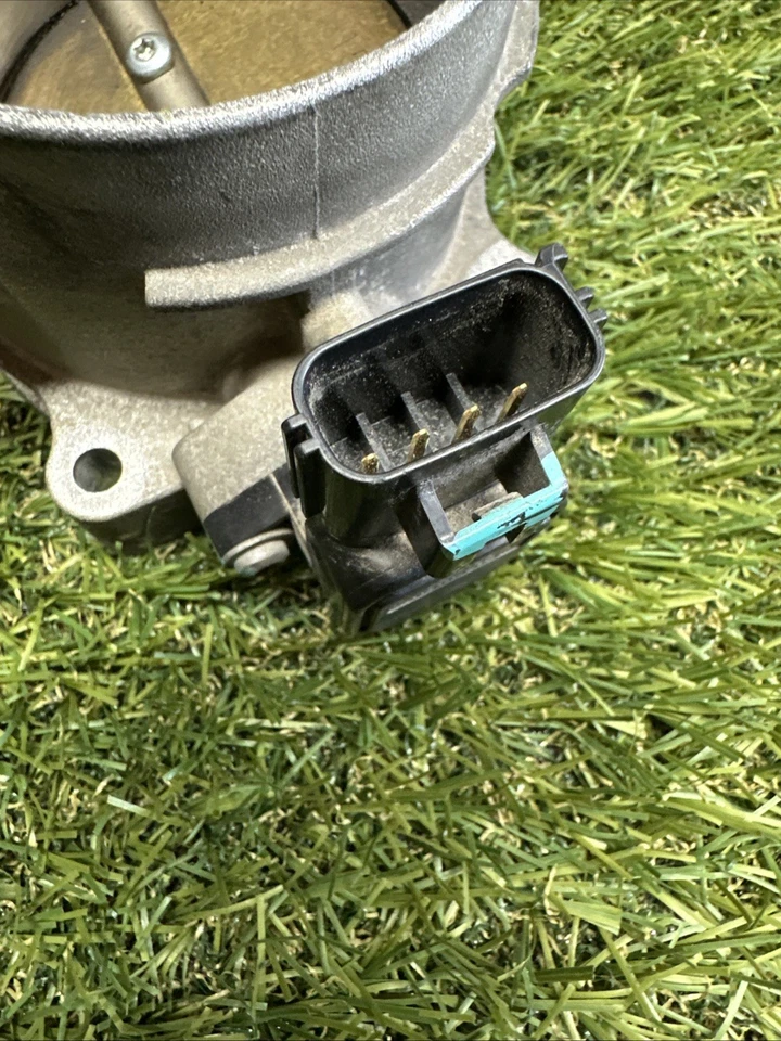 2004-2008  FORD EXPLORER 4.0L Throttle Body Used OEM 8L3E-AA OEM - Image 3 of 4